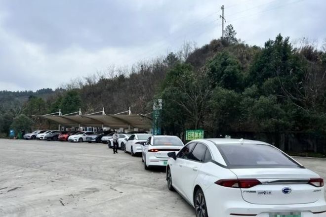 B体育：押错宝了？为何全世界都放弃的新能源汽车我国却要加大力度发展(图13)