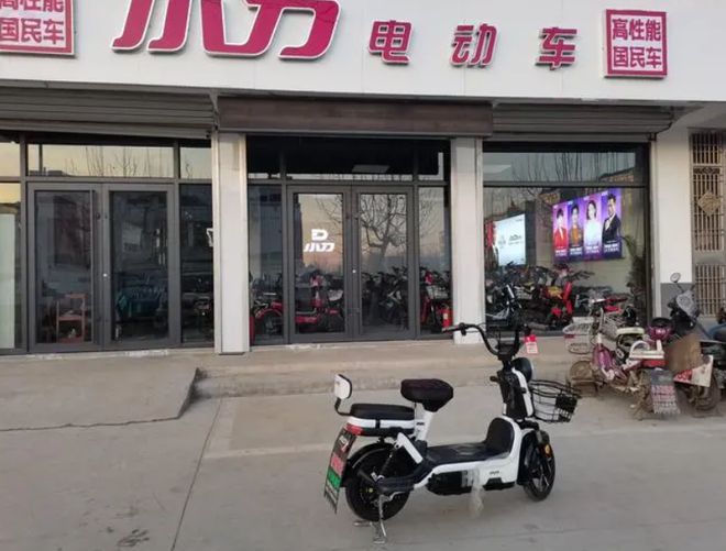 B体育：2000元以内电动车为什么雅迪不如小刀、绿源销量高？有3个原因(图4)