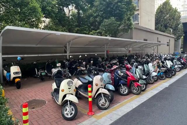 4亿车主将受益！下个月起电动车充电费新变化一年省下上千元(图1)