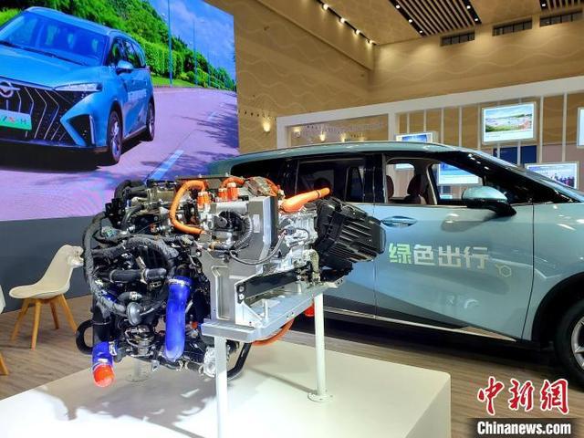 B体育：碳路中国｜海南推广新能源汽车：减碳路径上的“绿色车轮”(图3)