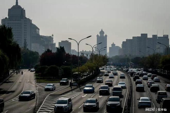 B·sport（中国体育）：外媒酸言酸语：中国电动汽车增速惊人！可能重塑全球石油经济？(图1)